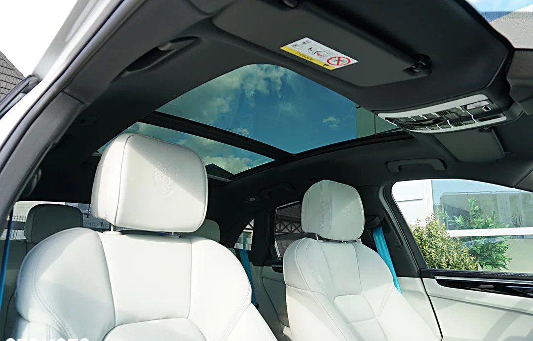 Porsche Macan cena 369000 przebieg: 1000, rok produkcji 2023 z Lipsko małe 781